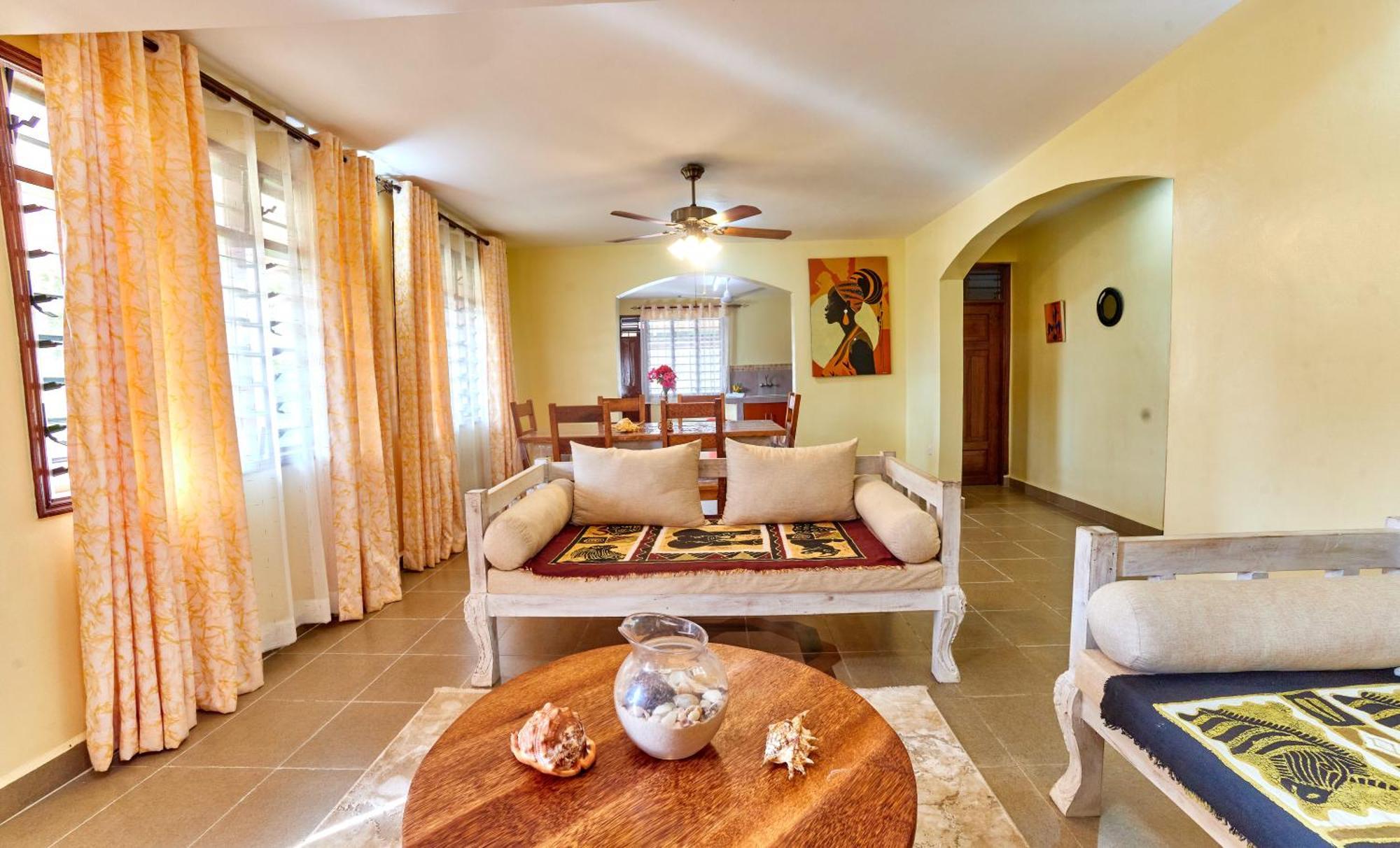 Diani Beach Gold Apartments エクステリア 写真