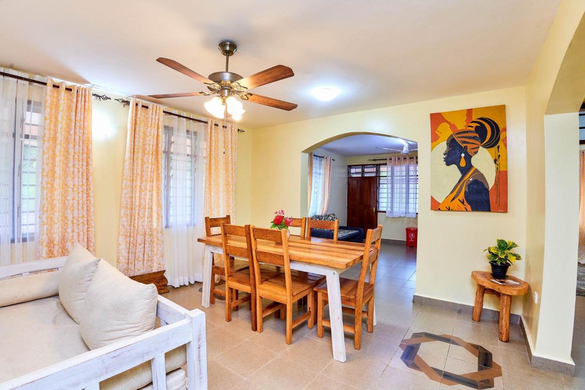 Diani Beach Gold Apartments エクステリア 写真