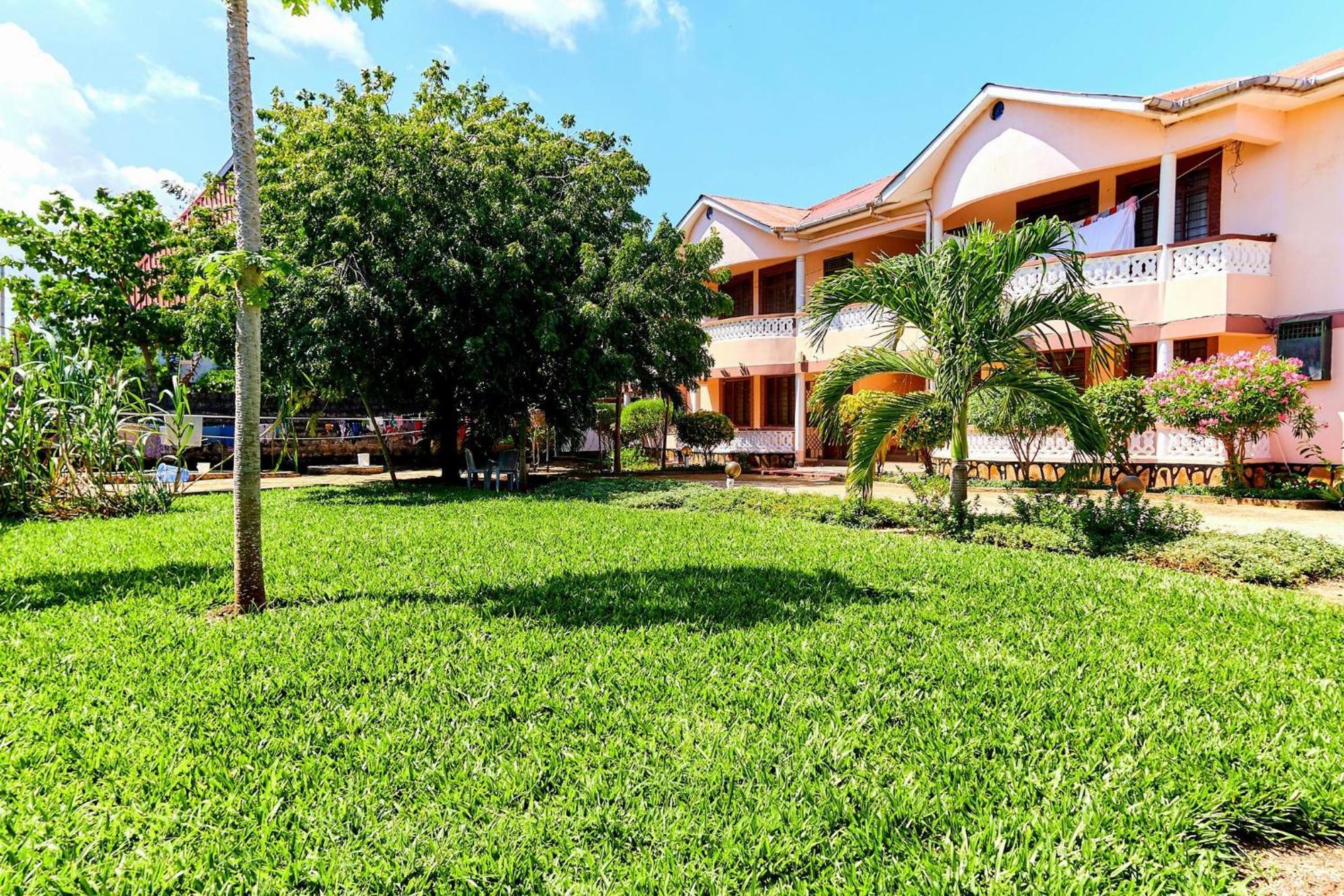 Diani Beach Gold Apartments エクステリア 写真